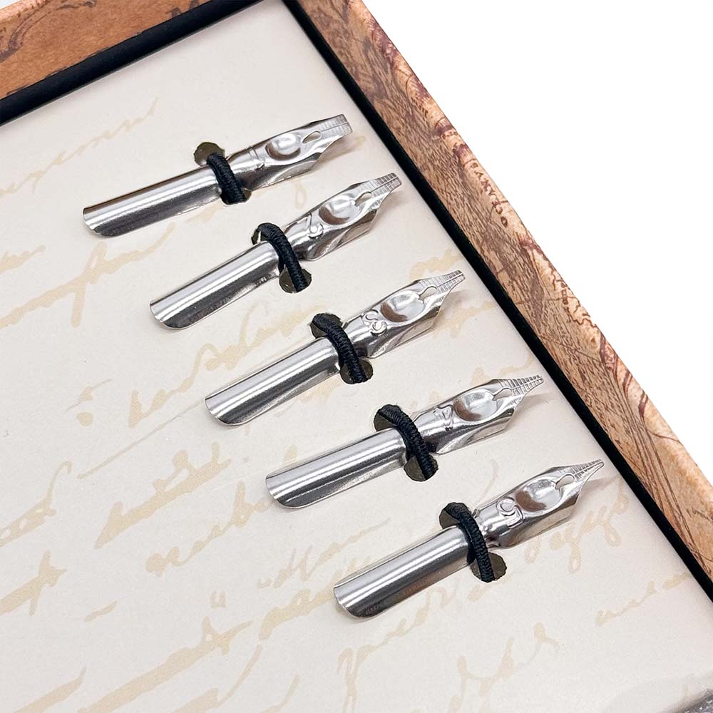 1592 Feather Pen Set